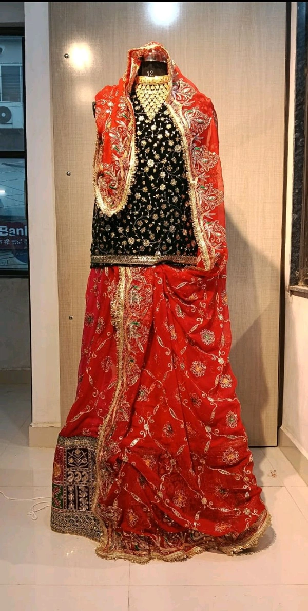 Lehenga L15