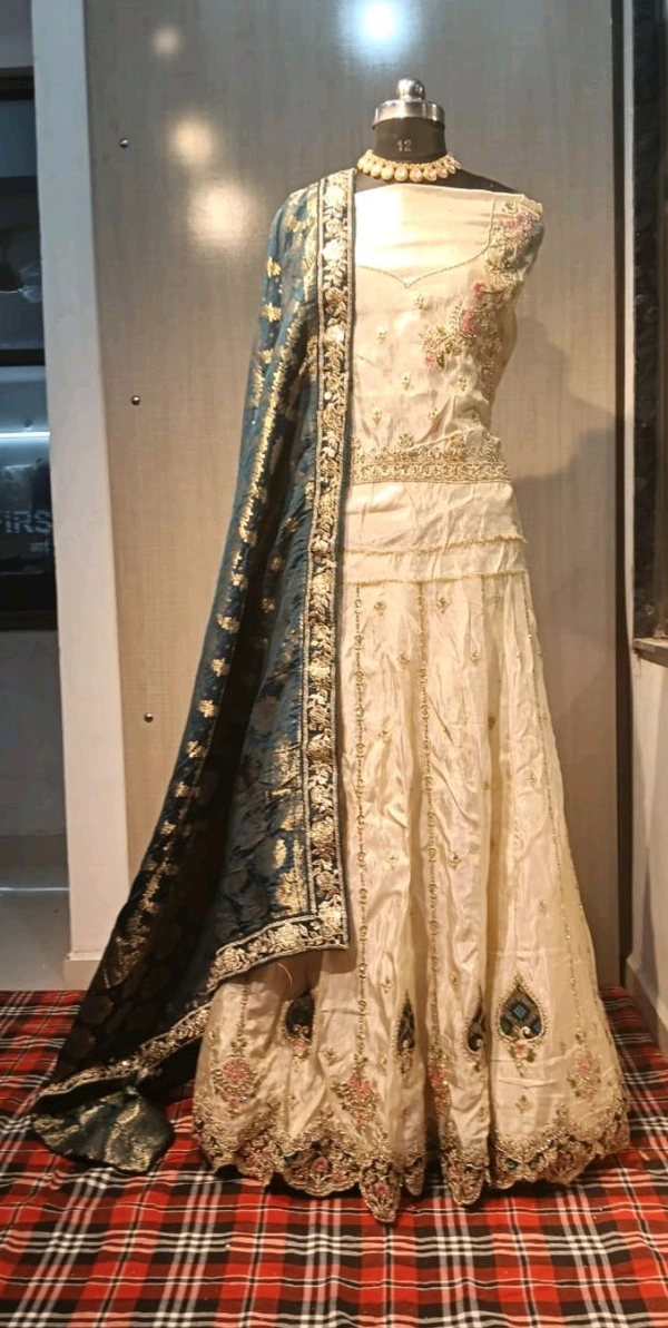Lehenga L22