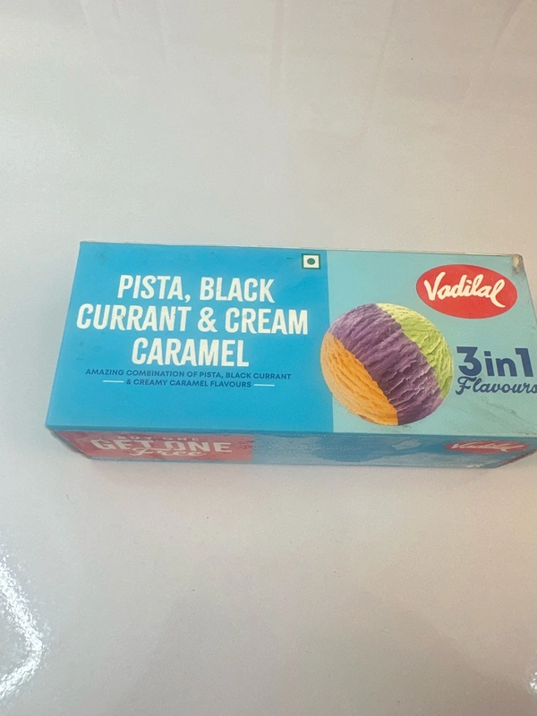 Vodilal Pista Black Current & Cream Caramel