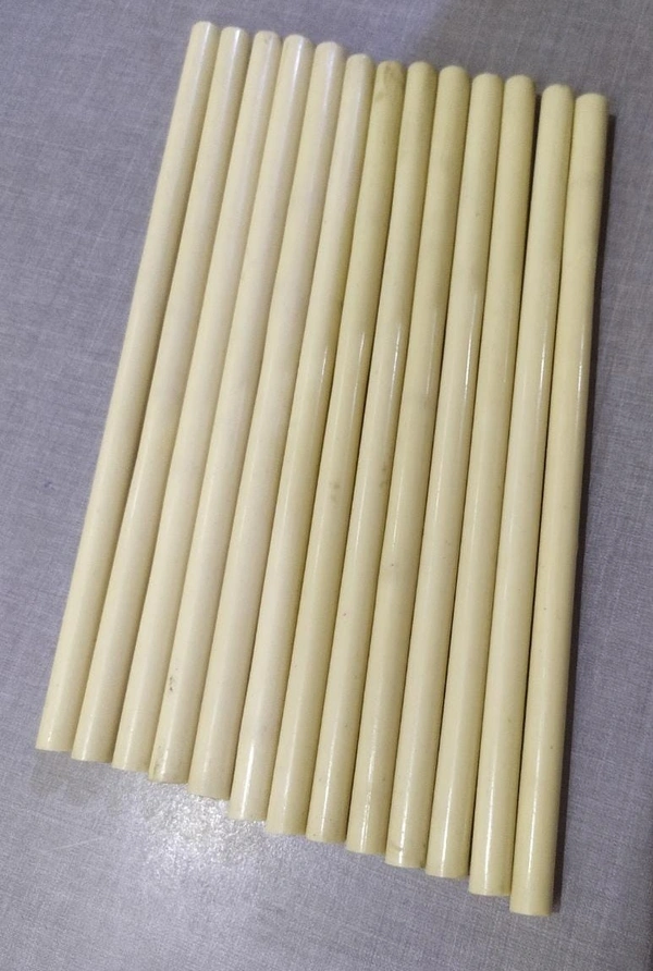 GLUE STICK 11MM 10 INCH CREAMY