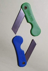 FOLDABLE SAFETY KNIFE ( PACK OF 12)