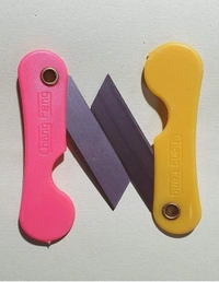 FOLDABLE SAFETY KNIFE ( PACK OF 12)