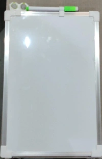 WHITE BOARD MAGNETIC 20X30 MDF