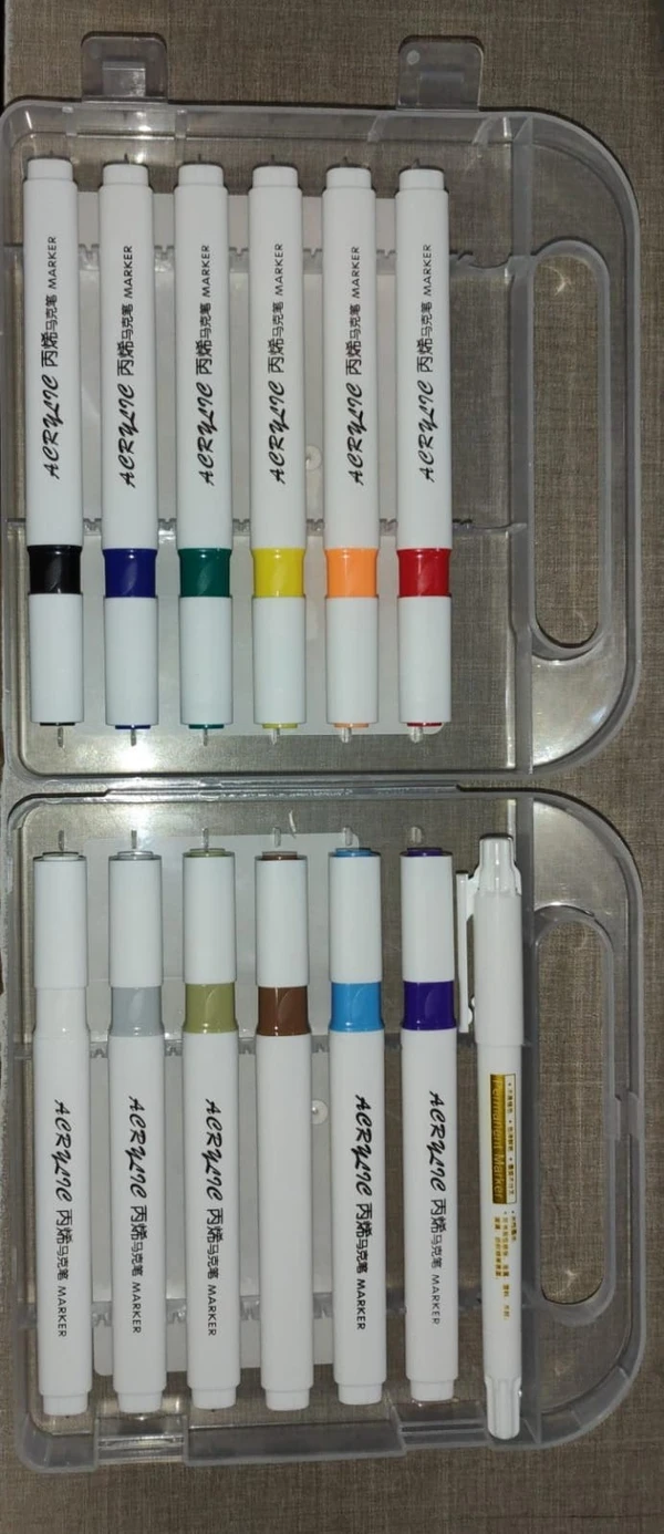 ACRYLIC MARKER (SET OF 12)