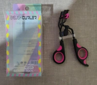 EYELASH CURLER