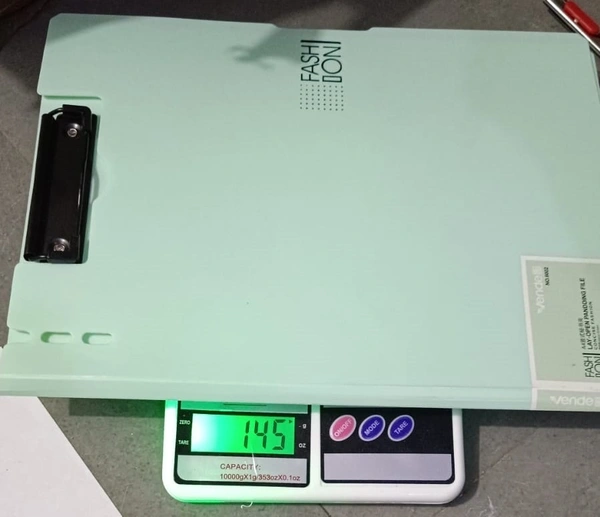 FOLDABLE CLIPBOARD