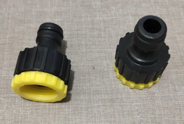 CONNECTOR WITH HOZELOCK