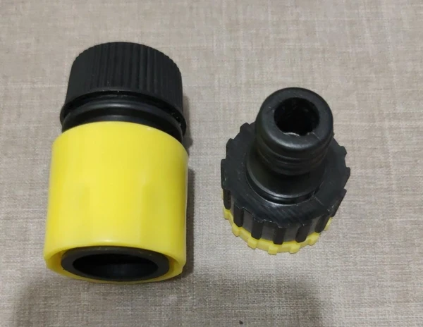 CONNECTOR WITH HOZELOCK