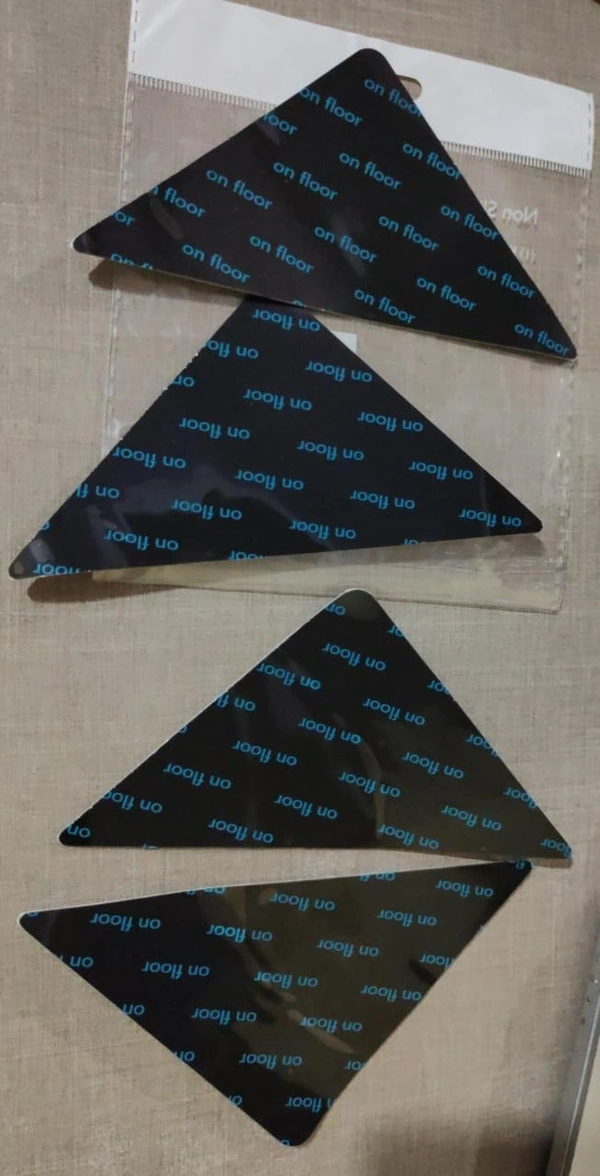 RUG GRIP (SET OF 4)