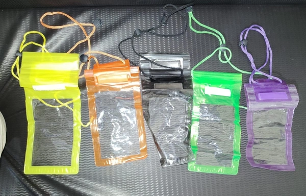 WATERPROOF MOBILE POUCH COVER