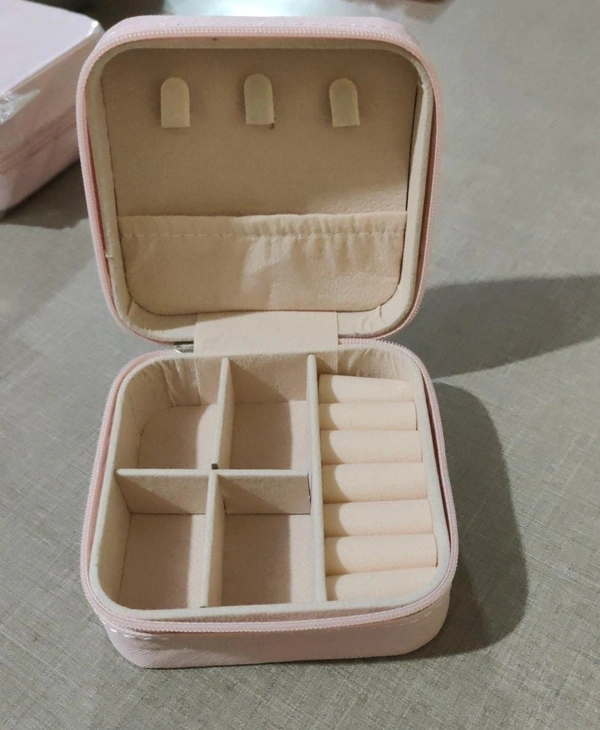 JEWELLERY ORGANIZER