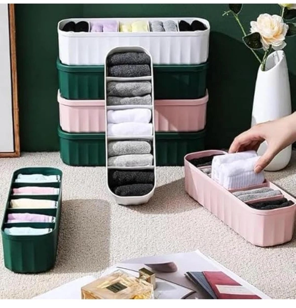 SOCKS ORGANIZER