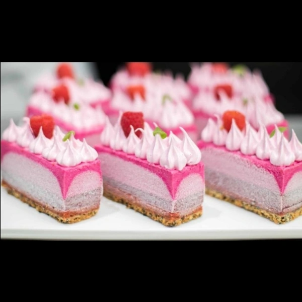 Strawberry Pastry - 