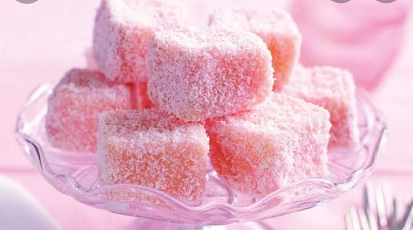 Strawberry Lamington - 
