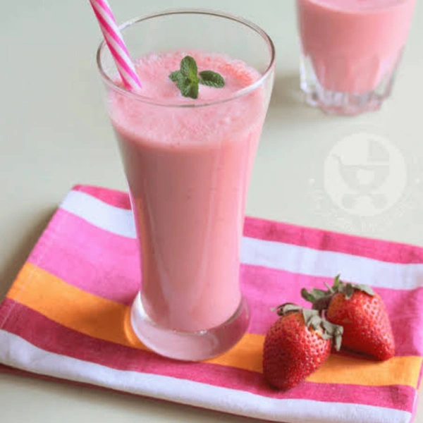 Strawberry Lassi