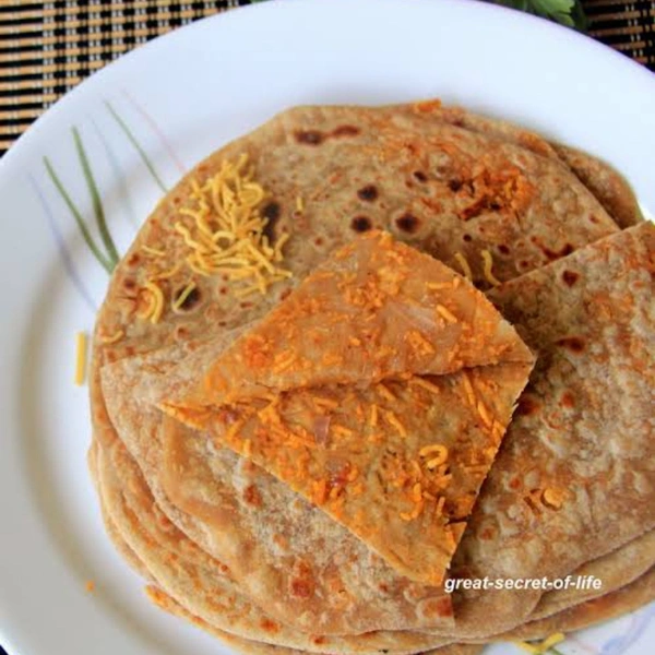 Sev Masala Paratha