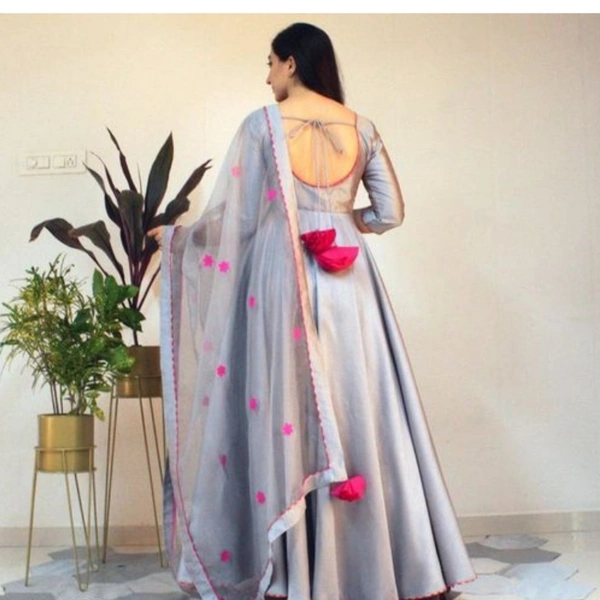 A Women Kurta Set With Dupatta cream Silver - XL, 19114899