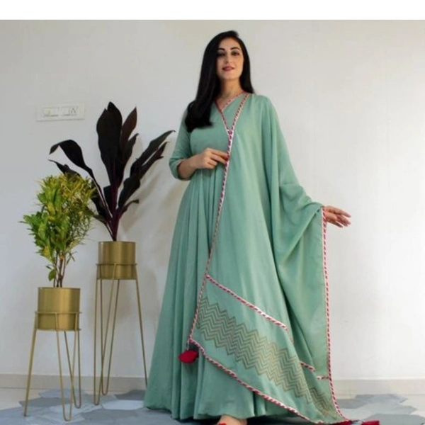 A Women Kurta Set With Dupatta Green - M, 19114904
