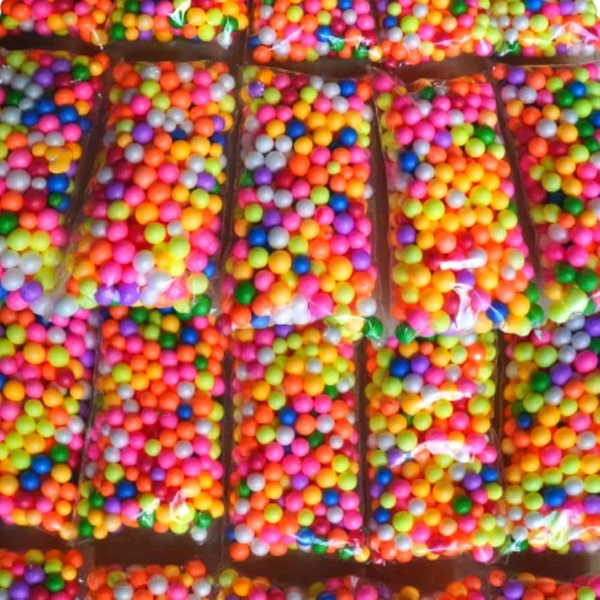 Thermocol Balls Used For Art & Craft And In Decoration