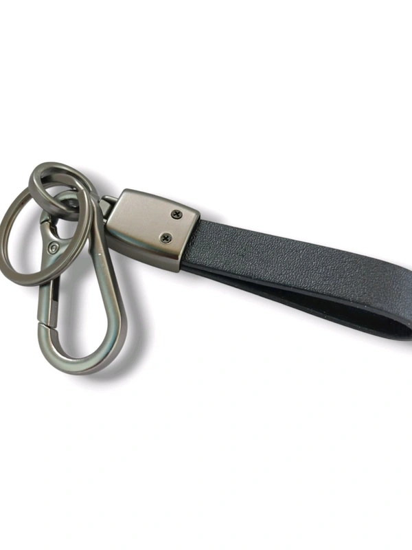 SUZUKI Premium Hook Keychain 
