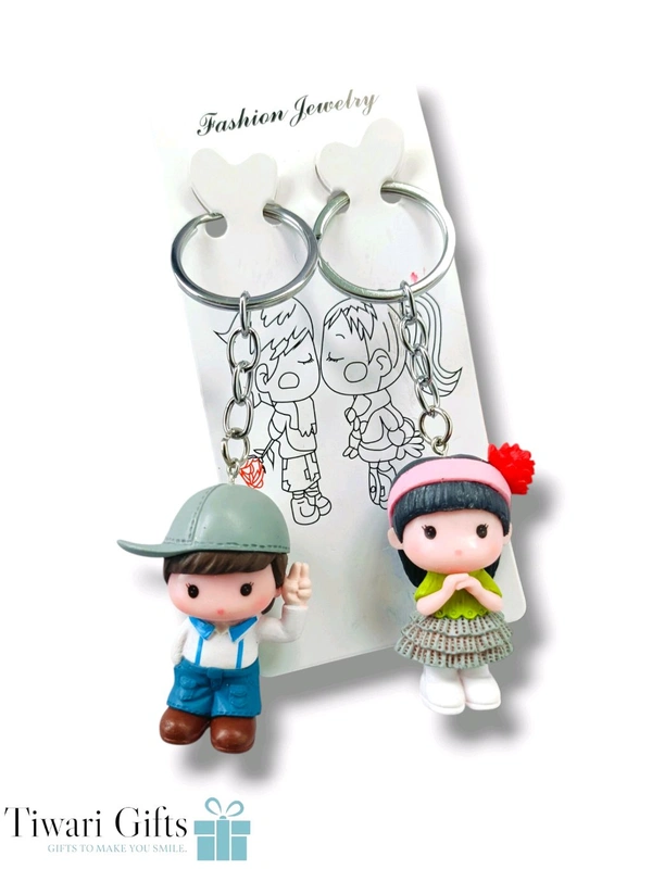 Beautiful Unique Ceramic Design Keychains For Couple (Multicolour)