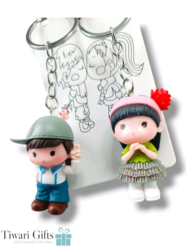 Beautiful Unique Ceramic Design Keychains For Couple (Multicolour)