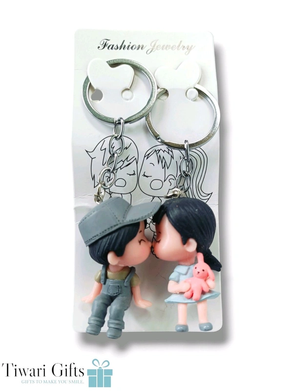 Beautiful Unique Ceramic Design Keychains For Couple (Multicolour)