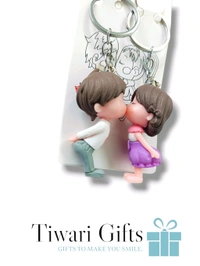 Beautiful Unique Ceramic Design Keychains For Couple (Multicolour)