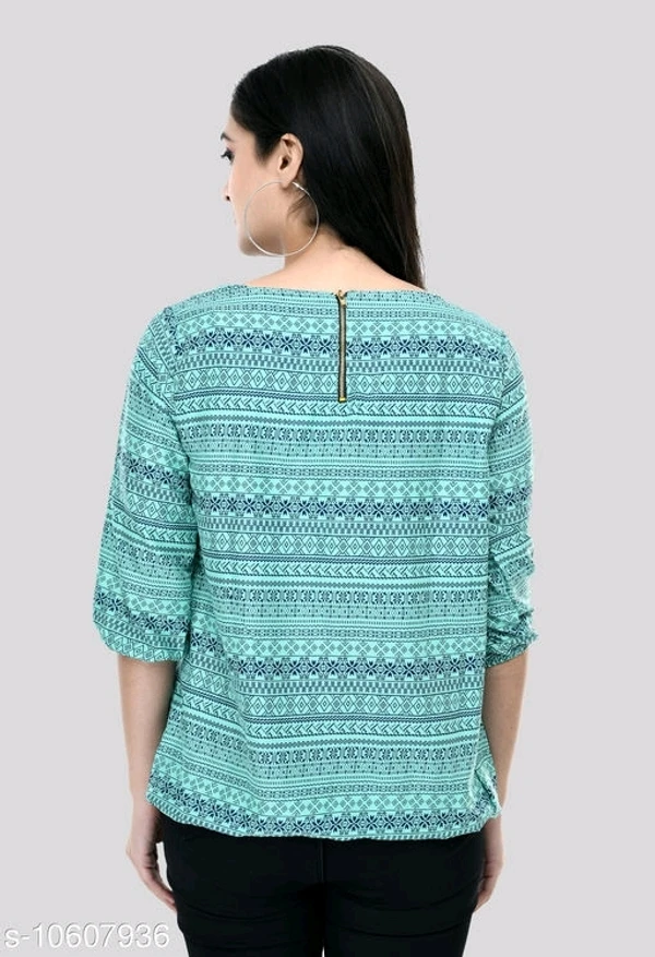 Women's Beautifull Trendy Printed Top - L, available