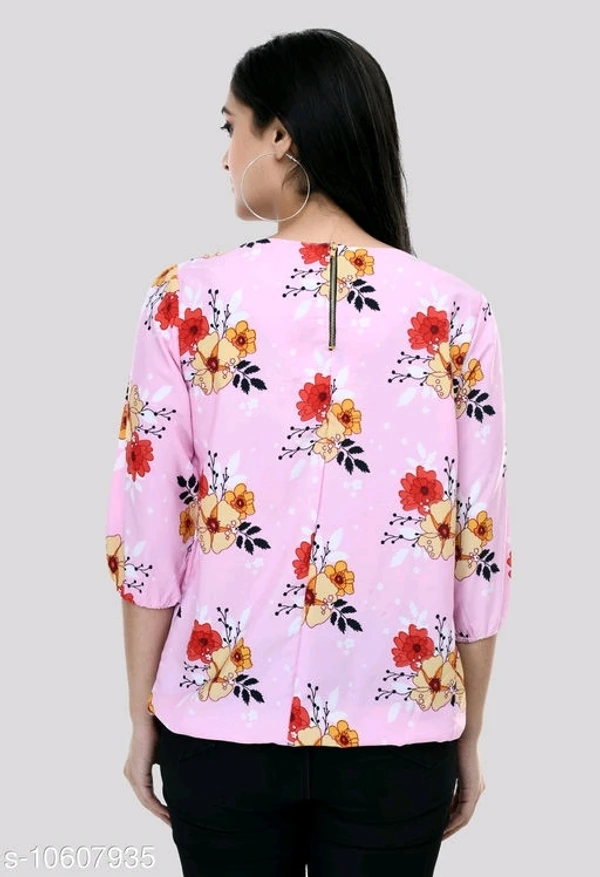 Women's Beautifull Trendy Printed Top - L, available