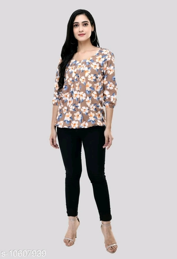 Women's Beautifull Trendy Printed Top - L, available