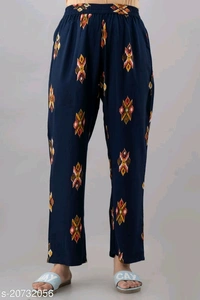 Women rayon night suit - XXL, available