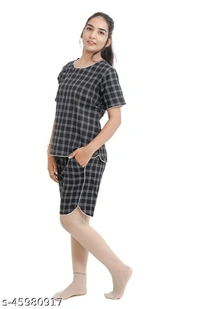 Inaaya Attractive Women Night suits - L, available