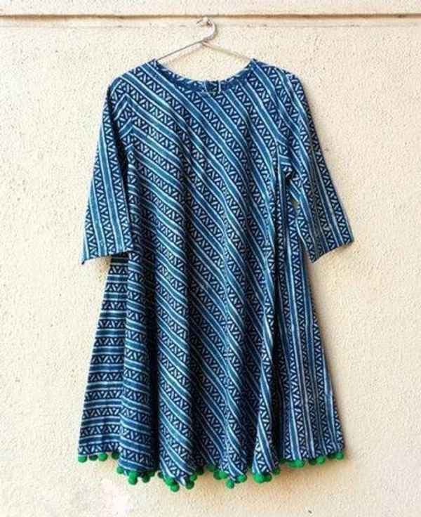 Pretty Fashionable Women Tops & Tunics  - S