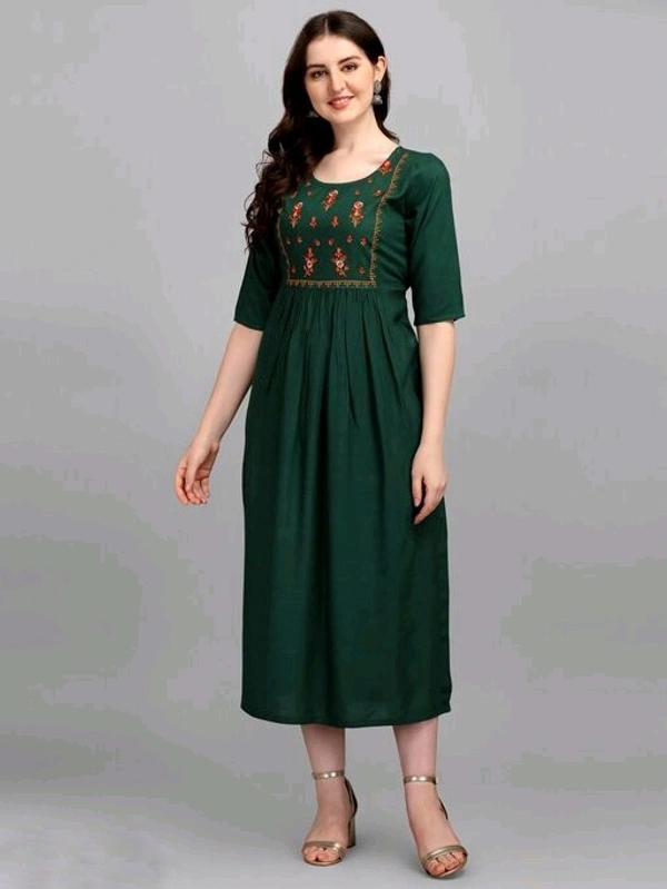 Aakarsha Ensemble Kurtis - S