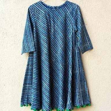Women's Tops And Tunics