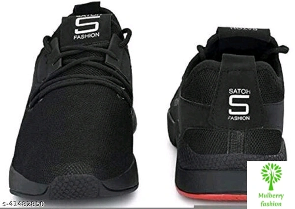Sports shoes 