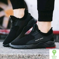 Sports shoes 