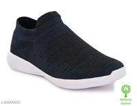 Sports shoes 