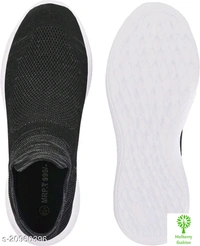 Sports shoes 