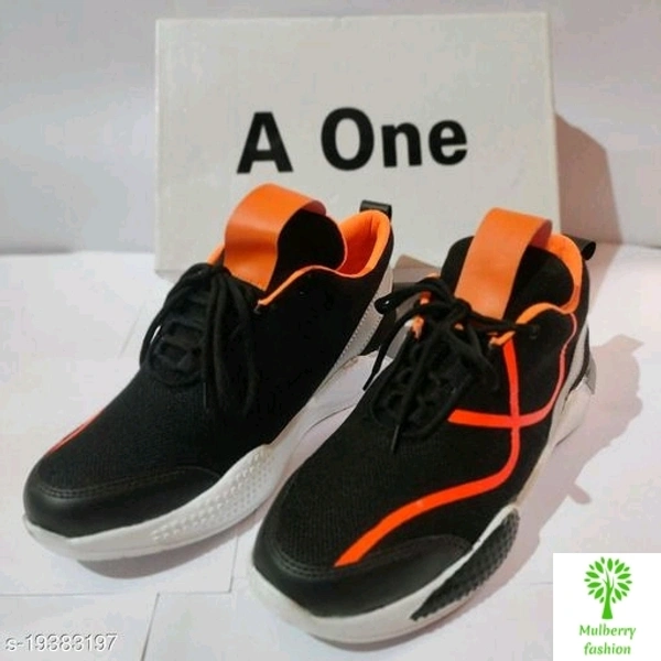Sports shoes 