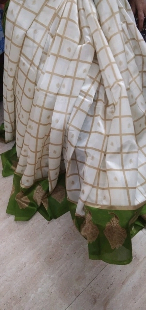 Mons Graceful ART Silk Sarees - S-1