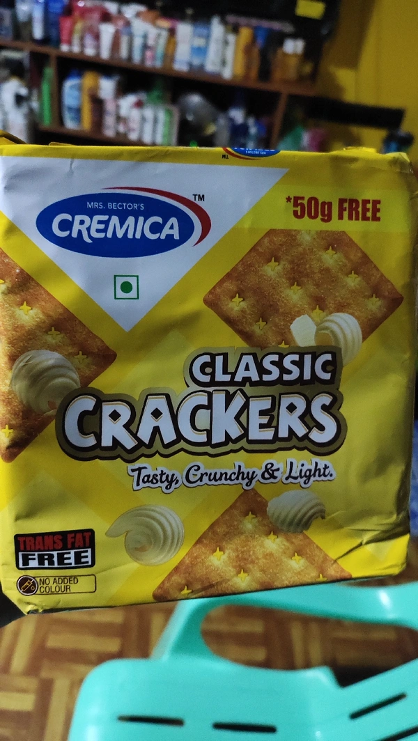 Cremica Classic Crackers (Tasty, Crunchy, Light) - brown 