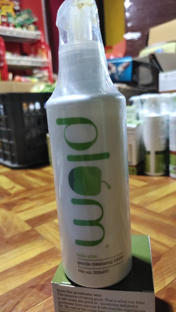 Plum Hello Aloe Gentle Cleansing Lotion 