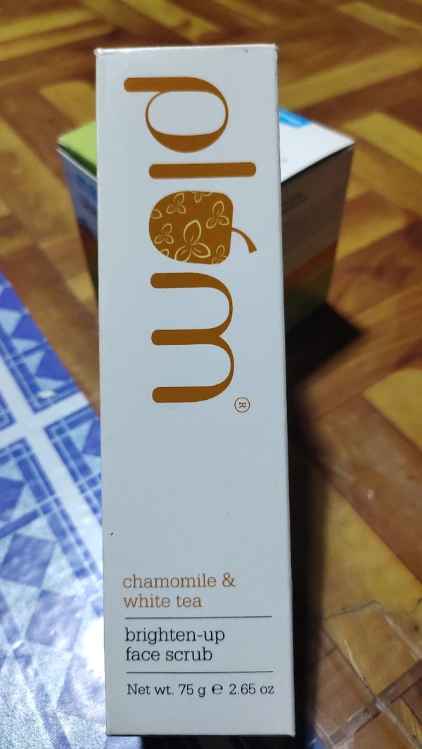 Plum Chamomile & White Tea Brighten Up Face Scrub 