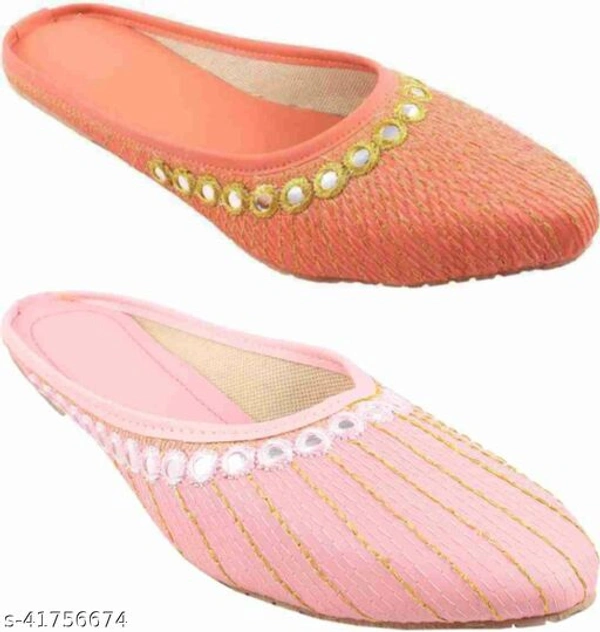 Pack Of 2 Juttis  - IND-7