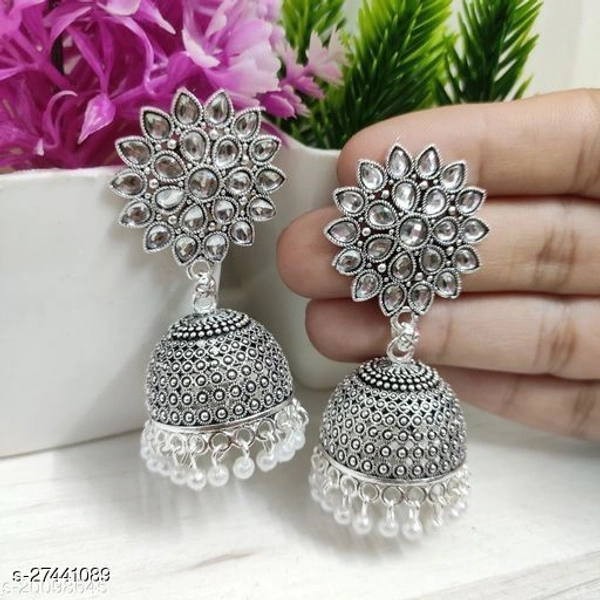 Trendy Jhumkis (White)
