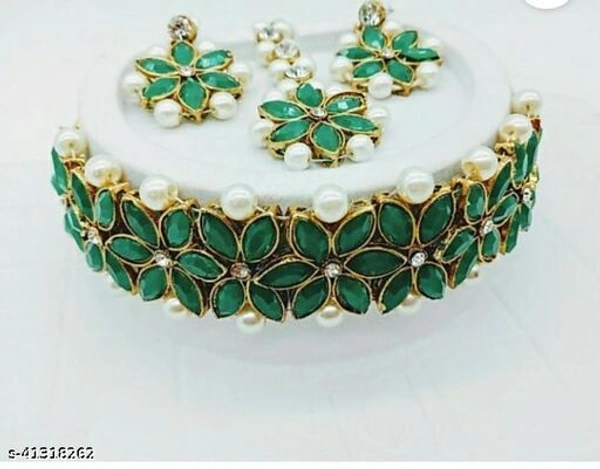 Elite Shimmering Women's Necklace Set 