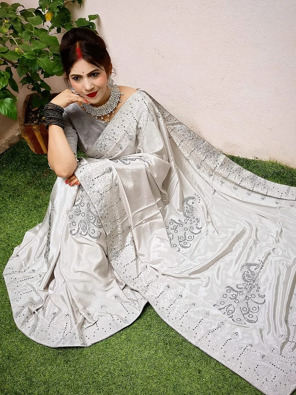 Stone Work Saree😊