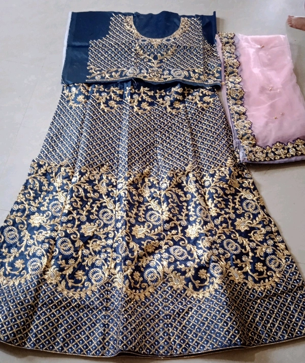 Lehnga Heavy Work